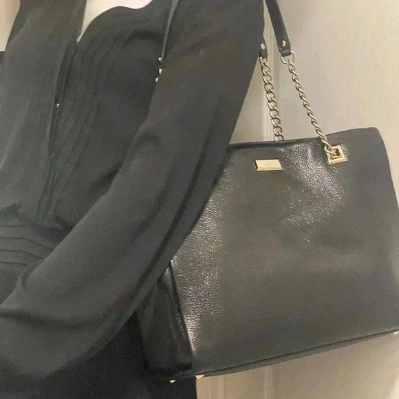 Kate Spade New York Leather
Shoulder Bag Black in good conditions - Picture 16 of 16